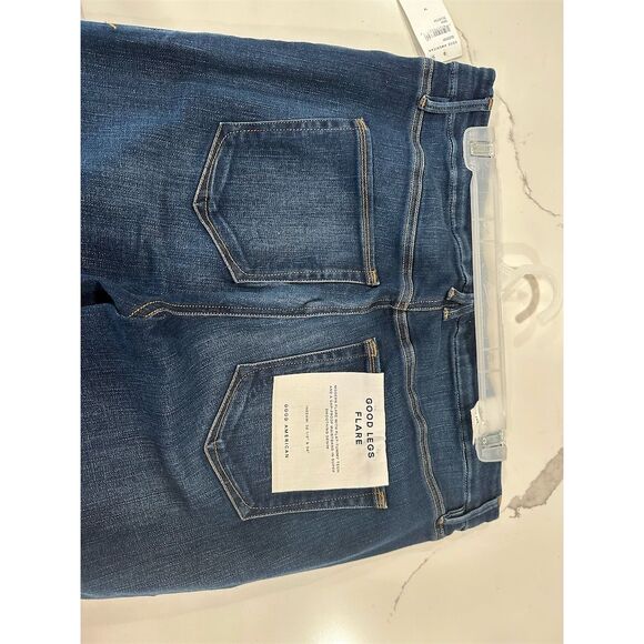 NWT Good American Women's Flare Jeans Size 14 Blue‎ Mid-Rise Denim - Picture 3 of 5